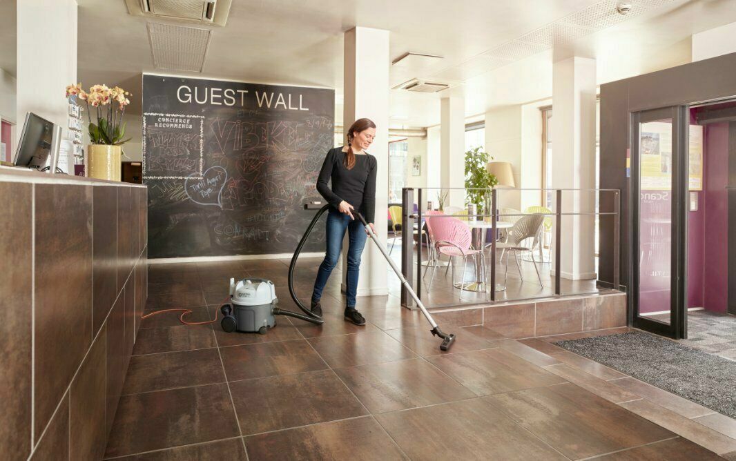 Nilfisk VP300 HEPA Commercial Vacuum Cleaner 107402785