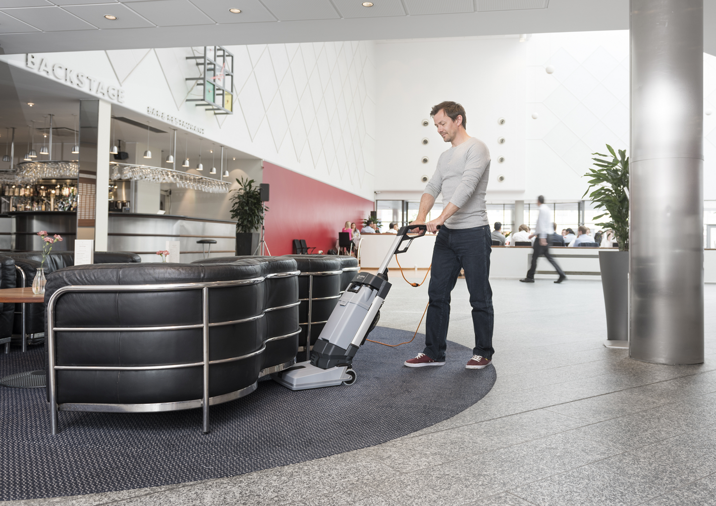 NILFISK SC100 Walk Behind Upright Scrubber/Dryer Full Package with Carpet Kit